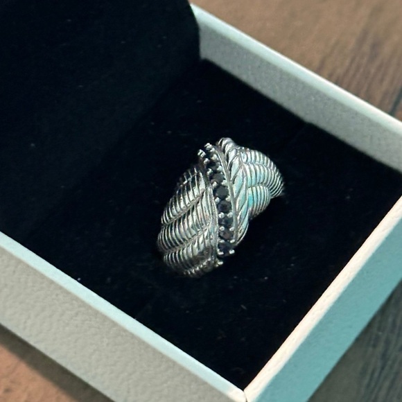 Judith Ripka Sculptured Sterling Silver Ring Dark Blue Sapphire Stones Size 6 - Picture 2 of 6